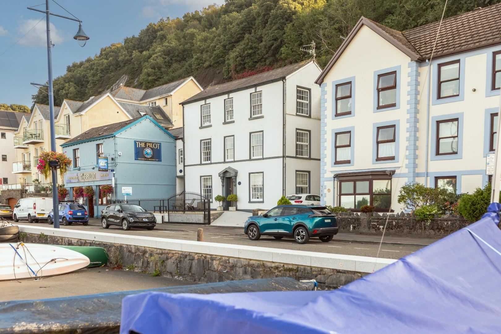 Southend Villas, Mumbles Road Mumbles, Swansea, SA3 4EL